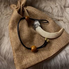 Подвеска клык Кабана